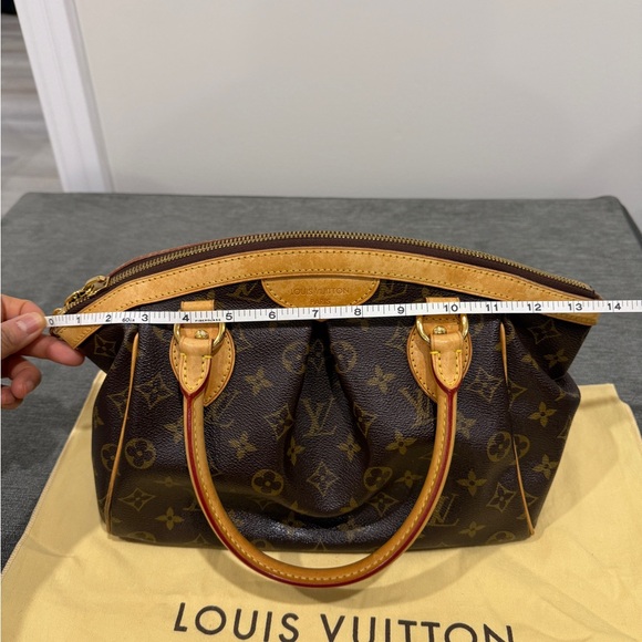 Louis Vuitton Tivoli PM - Picture 8 of 16